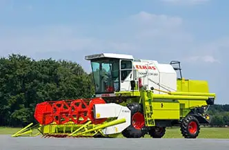 Claas-Dominator-130